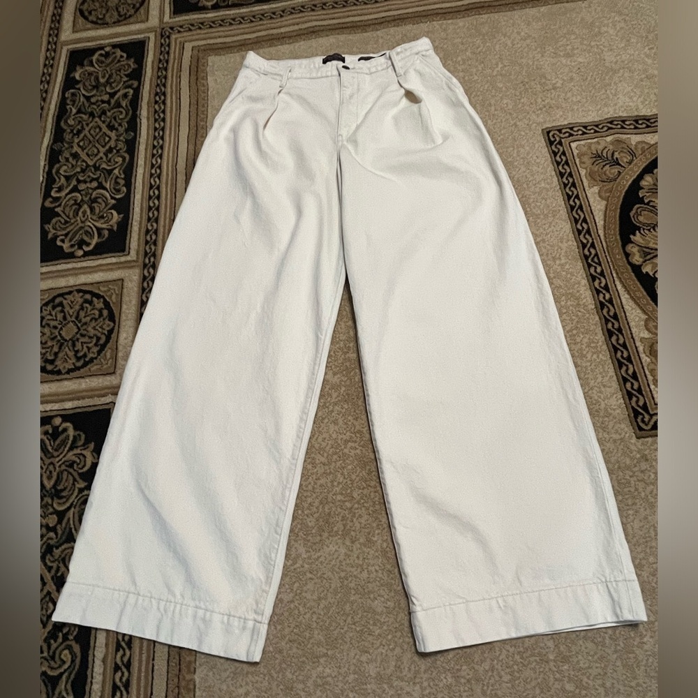Cream HIGH RISE RELAXED Wide-Leg PREMIUM DENIM by BANANA REPUBLIC SIZE 30